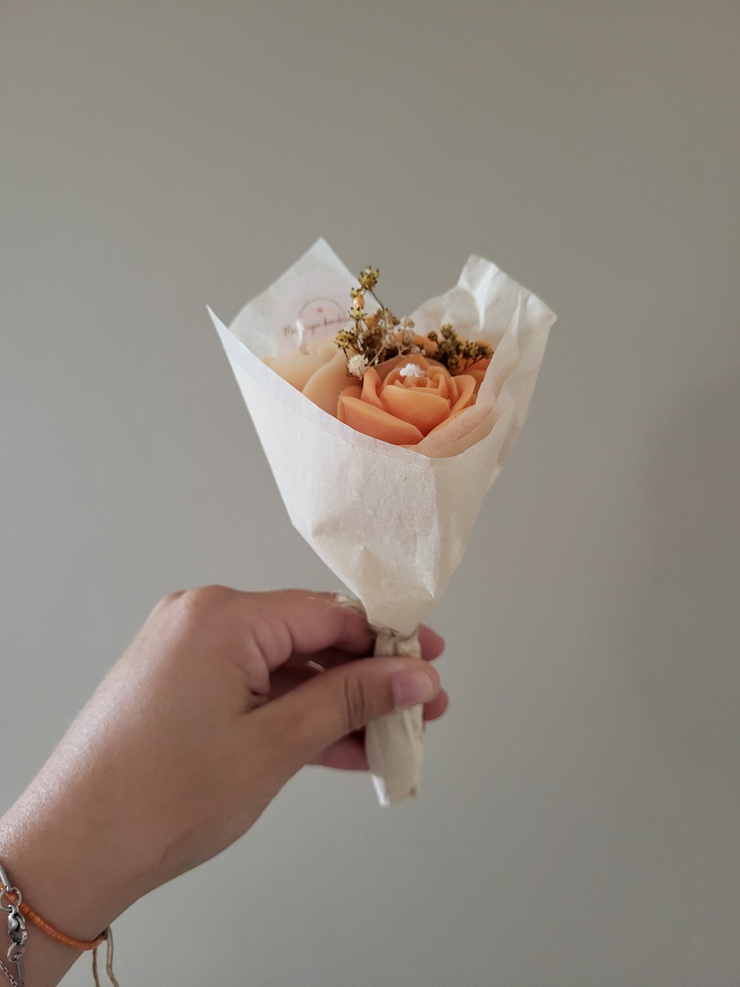 Bouquet de 3 roses en bougies - taille S (saumon & orange)
