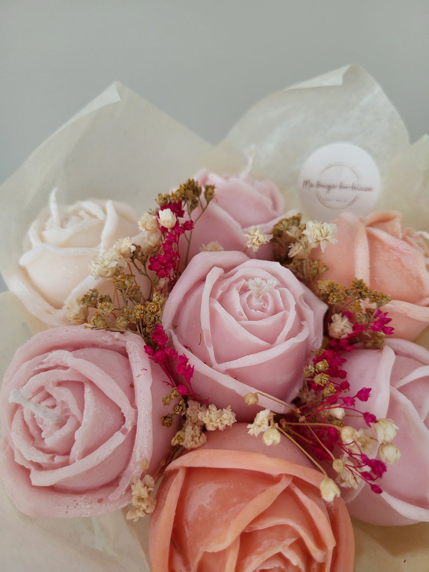 Gros bouquet de 7 roses en bougies - taille M