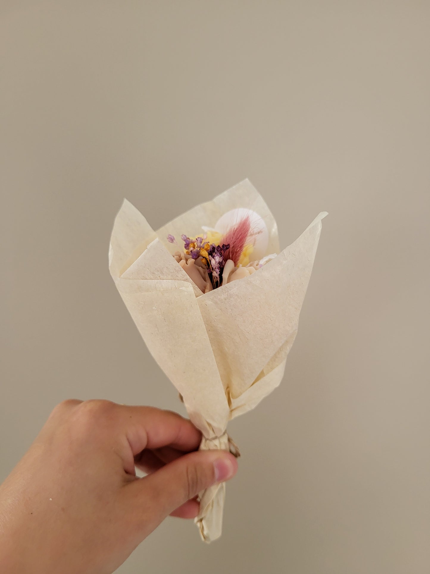 Bouquet de 3 roses en bougies - taille S (marron-jaune-beige)