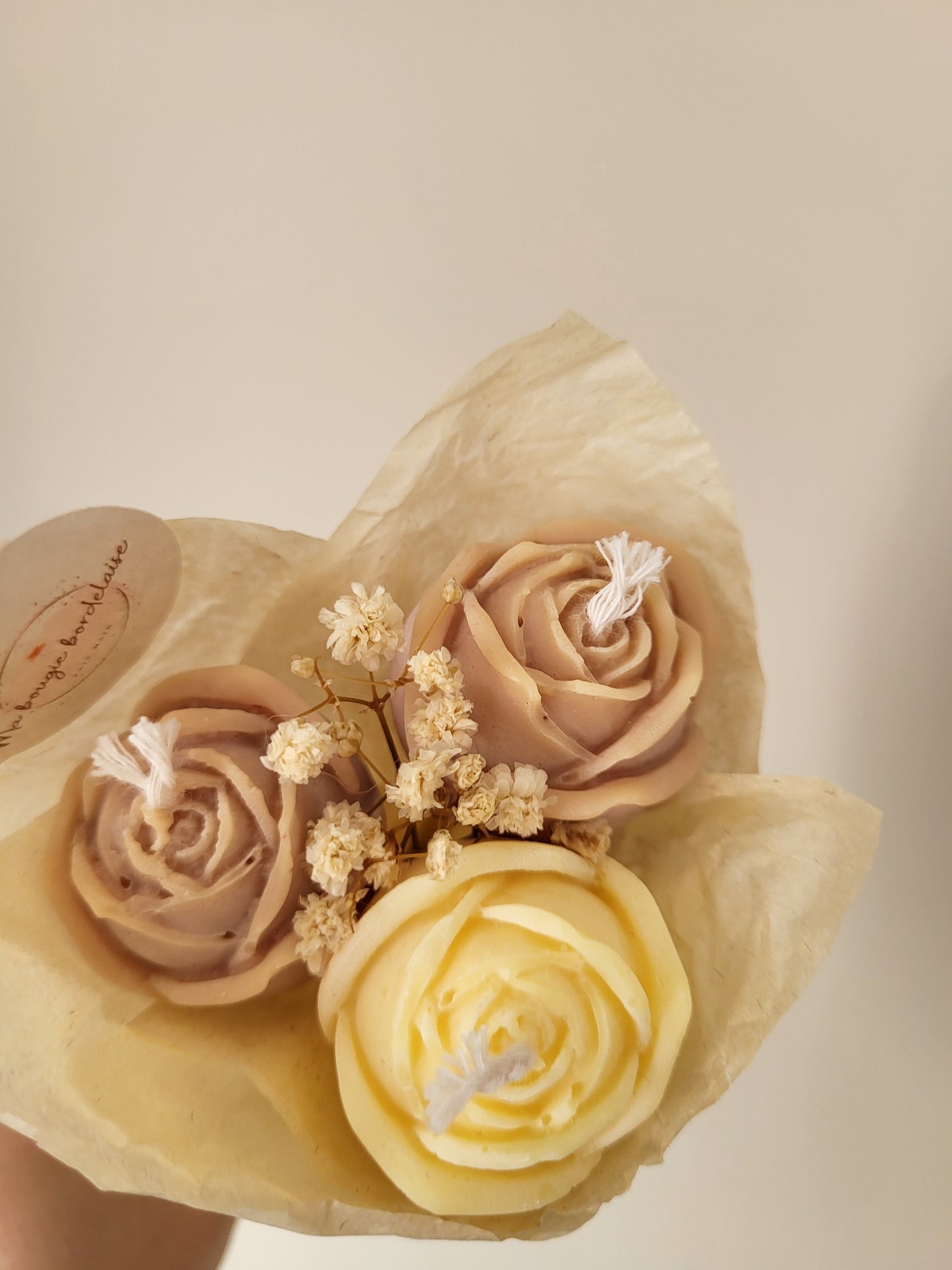 Bouquet de 3 roses en bougies - taille S (marron et jaune)
