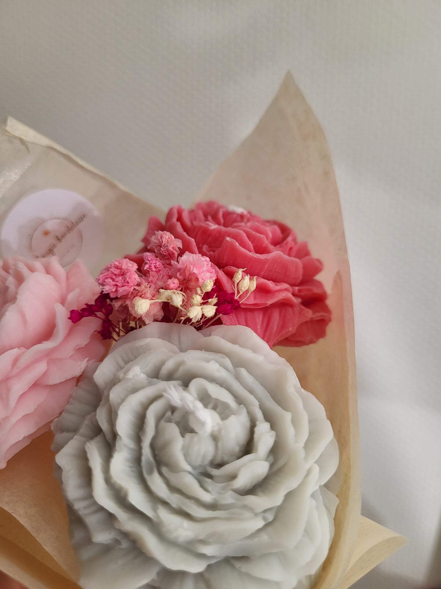 Bougie décorative - Bouquet de pivoines