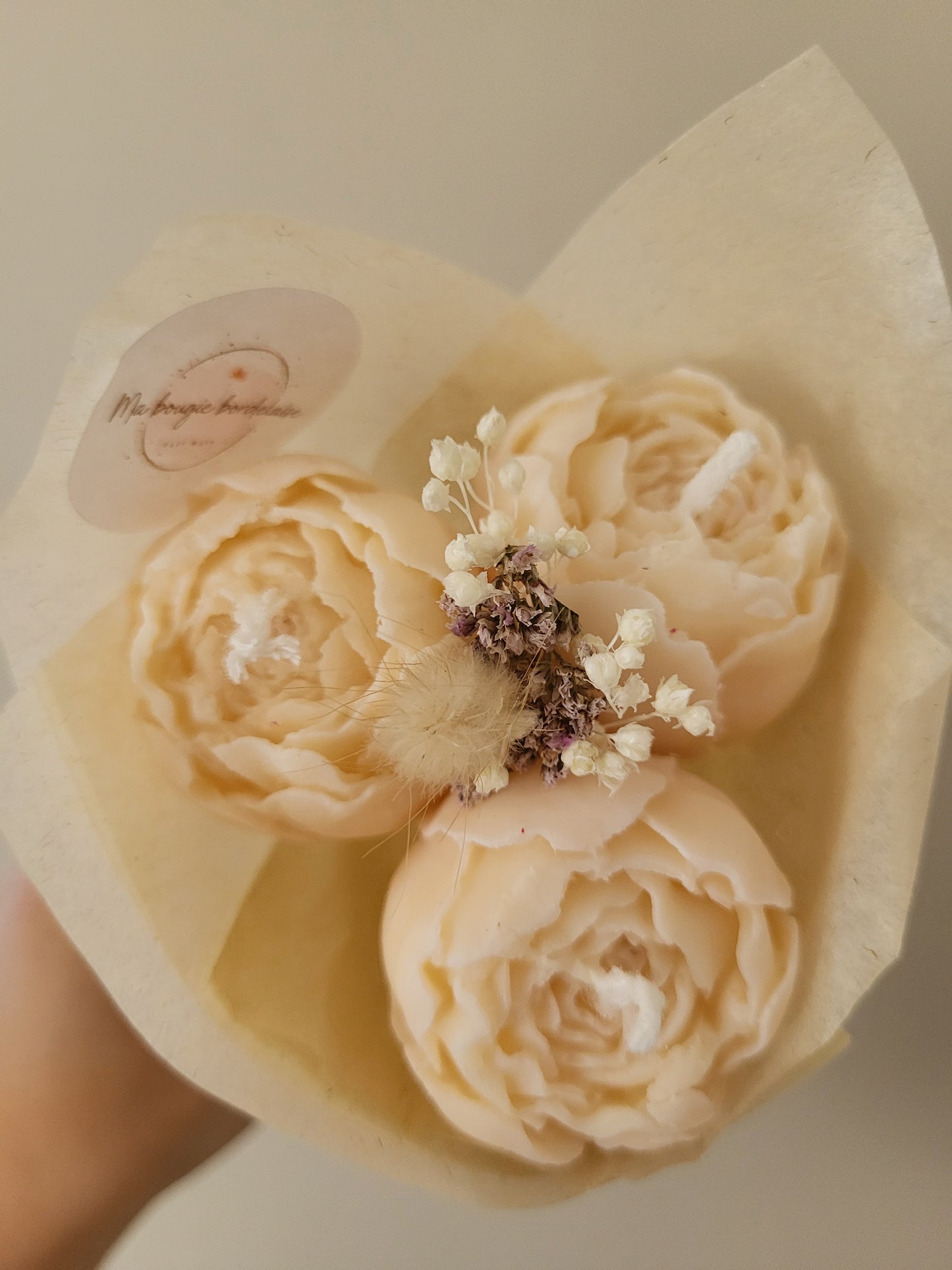 Bouquet de 3 pivoines en bougies - taille S (blanc)