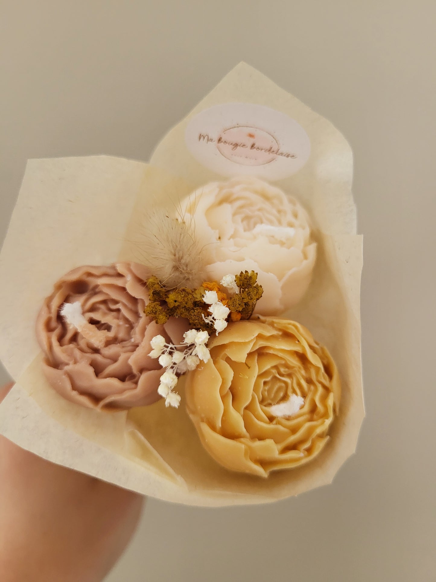 Bouquet de 3 pivoines en bougies - taille S (marron-bronze-blanc)