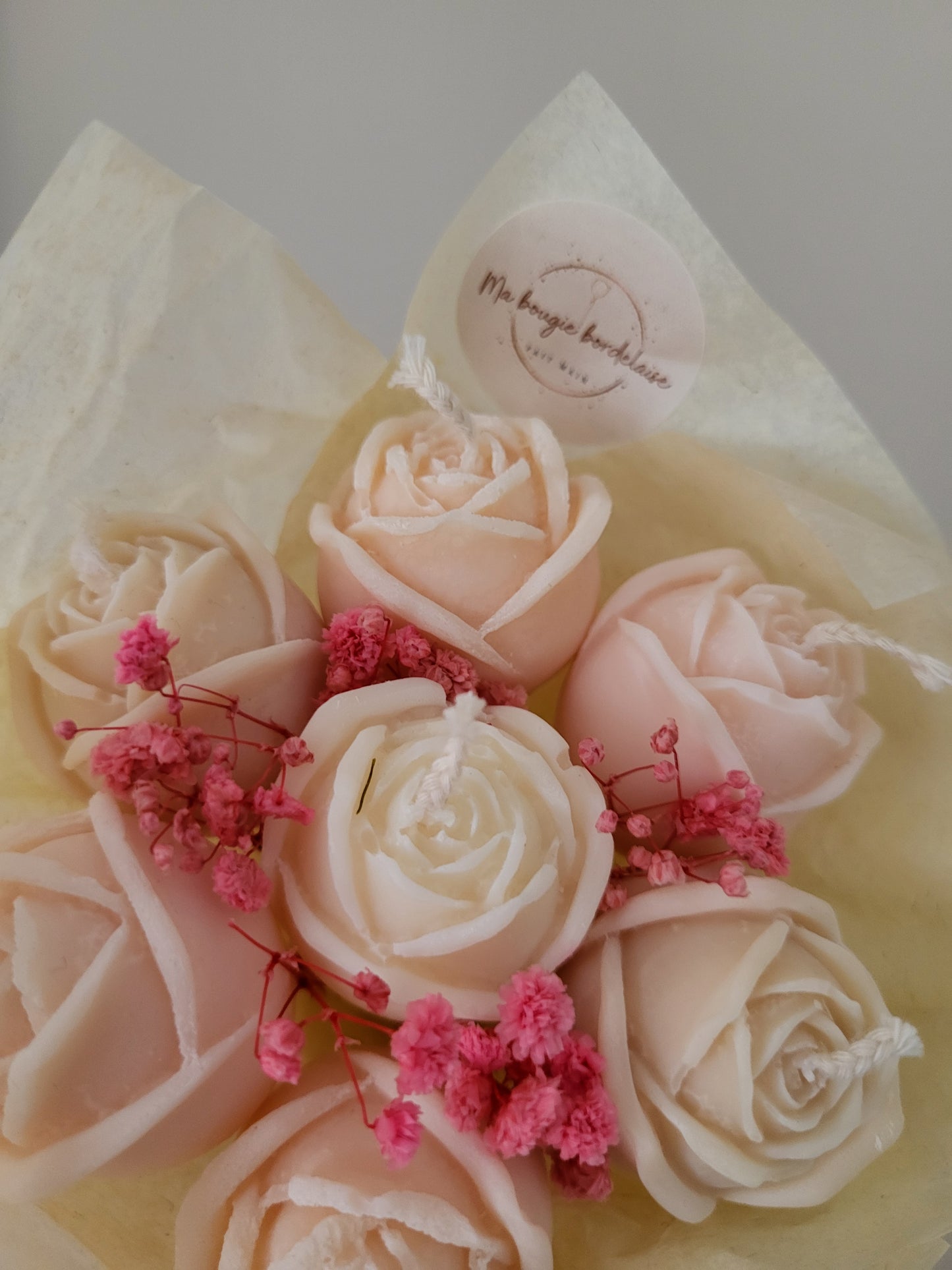 Bouquet de 7 roses en bougies - taille S (blanc-beige-rose)