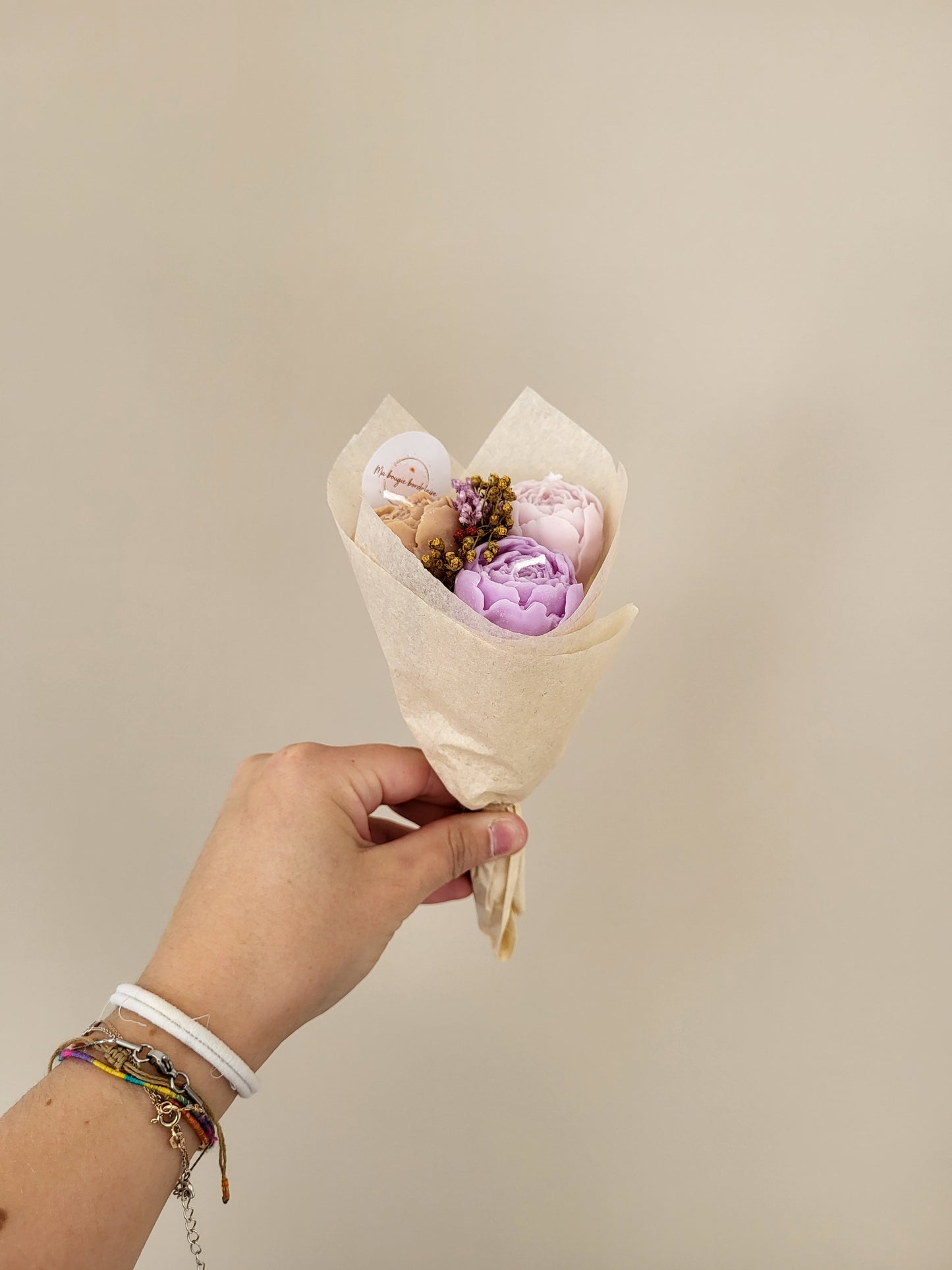 Bouquet de 3 pivoines en bougies - taille S (nuances de violet-marron)