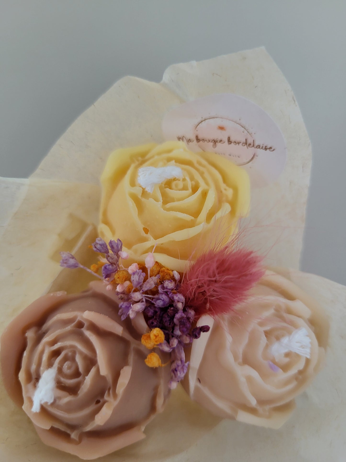 Bouquet de 3 roses en bougies - taille S (marron-jaune-beige)