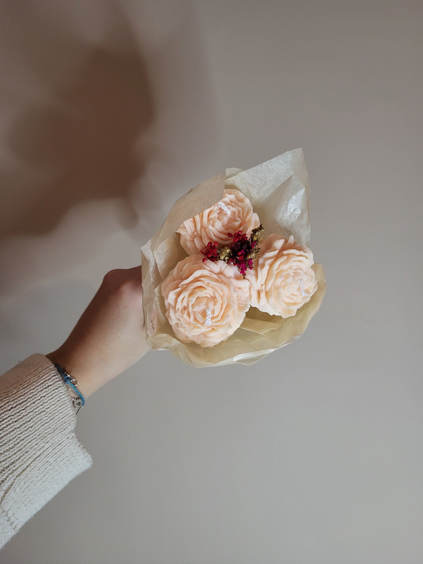 Bougie décorative - Bouquet de pivoines